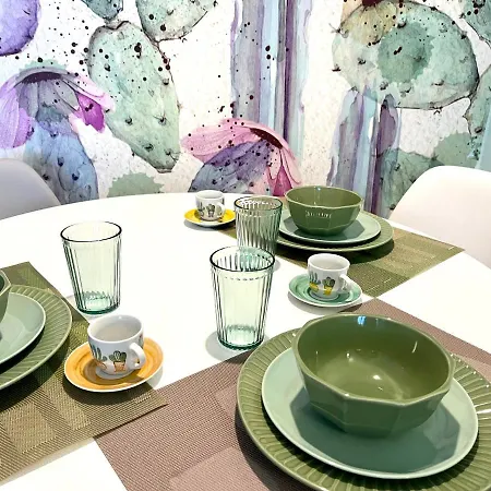 Torres Del Castillo, 108cactus Apartment